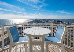 gg-1501-56-balcony.jpg