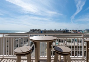 gateway405-2balcony.jpg