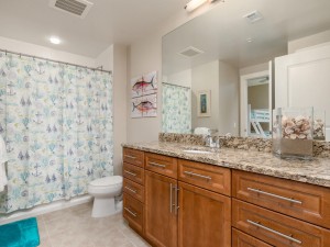 gateway405-7bath3.jpg