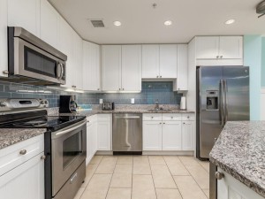 gateway1402-10-kitchen.jpg