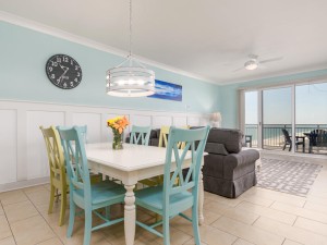 gateway1402-13-dining-living.jpg