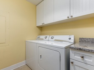 gateway1402-25-laundry-room.jpg