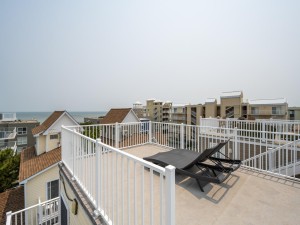 wight14205-9b-14-upper-deck.jpg