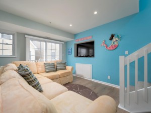 wight14205-9b-18-family-room-new.jpg