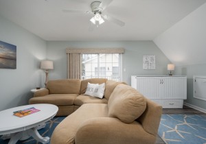wight14205-9b-25-upstairs-family-room-new.jpg