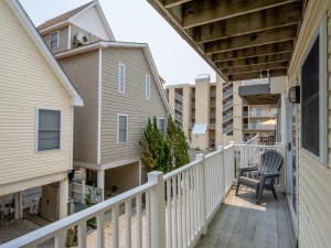 wight14205-9b-7-balcony.jpg