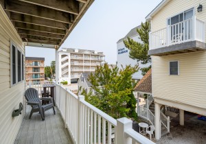 wight14205-9b-8-balcony.jpg