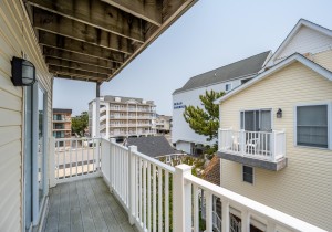 wight14205-9b-9-3rd-floor-balcony.jpg