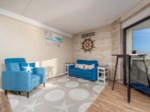 atlantis1606-5-sitting-area.jpg