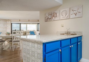 atlantis1606-8-dining.jpg