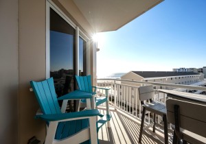 gateway305-2-new-balcony.jpg