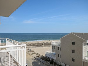 gateway305-4view.jpg
