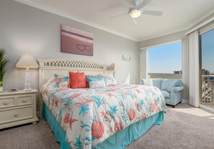 gateway305-5master-bedroom.jpg