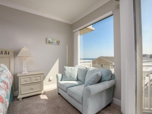 gateway305-6master-bedroom.jpg