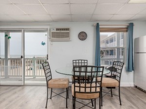 windjammer201-3-dining-area.jpg