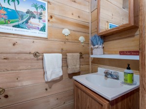 beachplace1-18halfbath.jpg