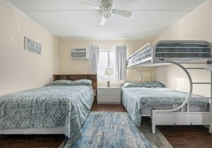 beachhouse106-15-bedrm.jpg
