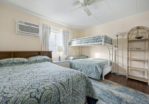 beachhouse106-16-bedrm.jpg