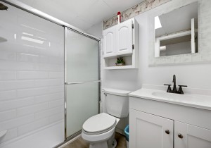 beachhouse106-17-bath.jpg