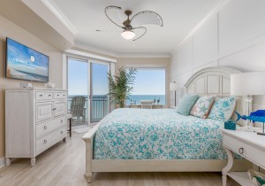 gateway1507-14masterbedroom.jpg
