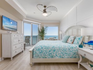 gateway1507-14masterbedroom.jpg