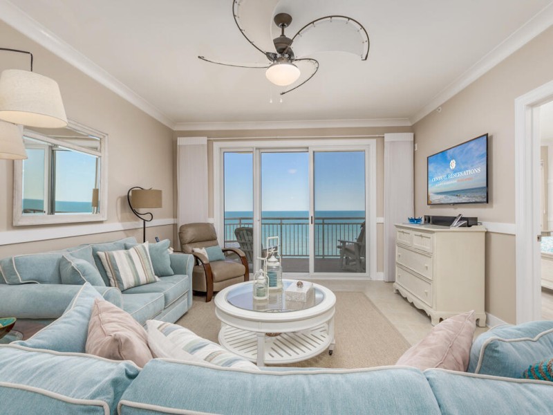 gateway1507-5livingarea.jpg