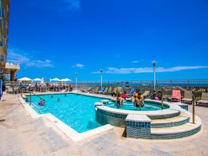 img-6801outdoorpooljonb.jpg