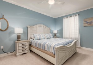 gateway13004-1-40-master-bedroom.jpg