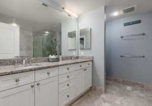gateway13004-1-42-master-bath.jpg