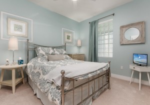 gateway1610-1b-bedroom-2.jpg