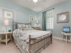 gateway1610-1b-bedroom-2.jpg