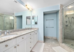 gw-1610-14-master-bath.jpg