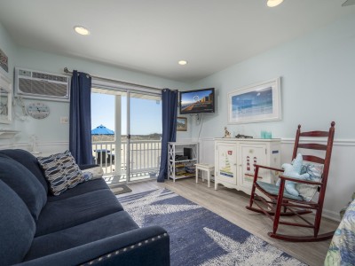 46th St Windjammer 105