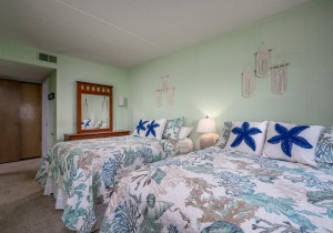 11-primary-bedroom.jpg