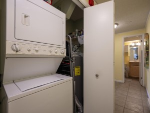 seasquire104-24-laundry.jpg