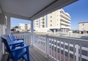 seasquire104-6-deck.jpg