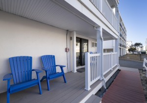 seasquire104-7-deck.jpg
