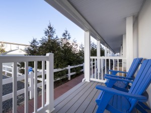 seasquire104-9-deck.jpg