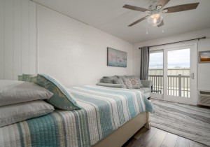 marshalinn201-2-living-and-sleeping-area.jpg