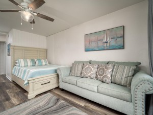 marshalinn201-6-living-and-sleeping.jpg