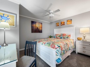 makai306-13-bedroom-2.jpg
