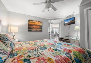 makai306-14-bedroom-2.jpg