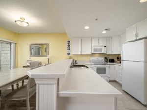 captivabay410-11-kitchen.jpg