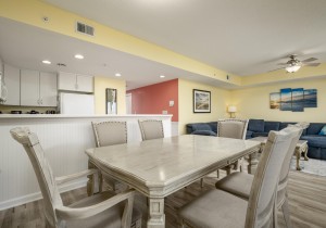 captivabay410-12-dining.jpg