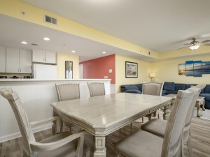 captivabay410-12-dining.jpg