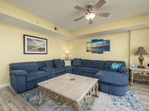 captivabay410-13-living-area.jpg