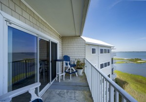 captivabay410-4-n.jpg