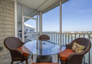 captivabay410-6.jpg