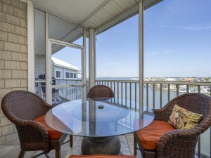 captivabay410-6.jpg