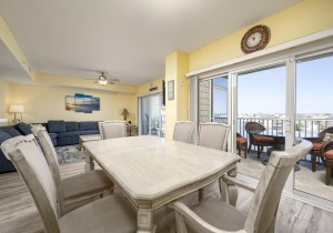 captivabay410-8-dining.jpg